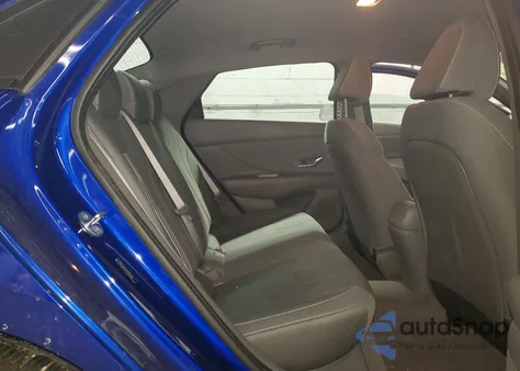 2023 Hyundai Elantra Sel z USA, uszkodzony, nr VIN 5NPLS4AG1PH096518